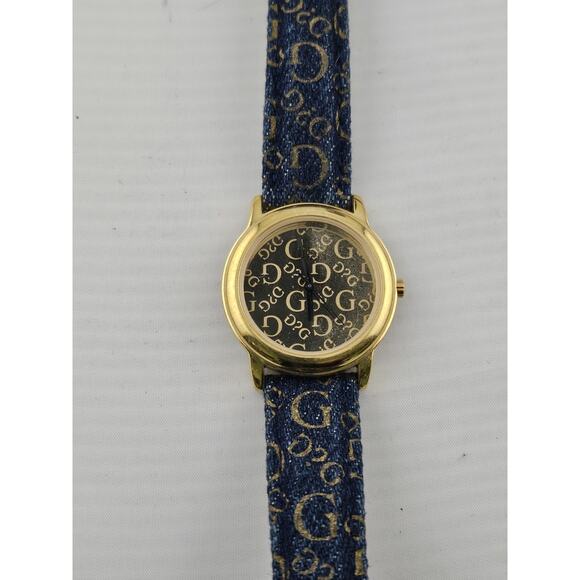 Ladies\' Vintage Guess Quartz Watch G50339M Stylish Nice New Battery Runs
